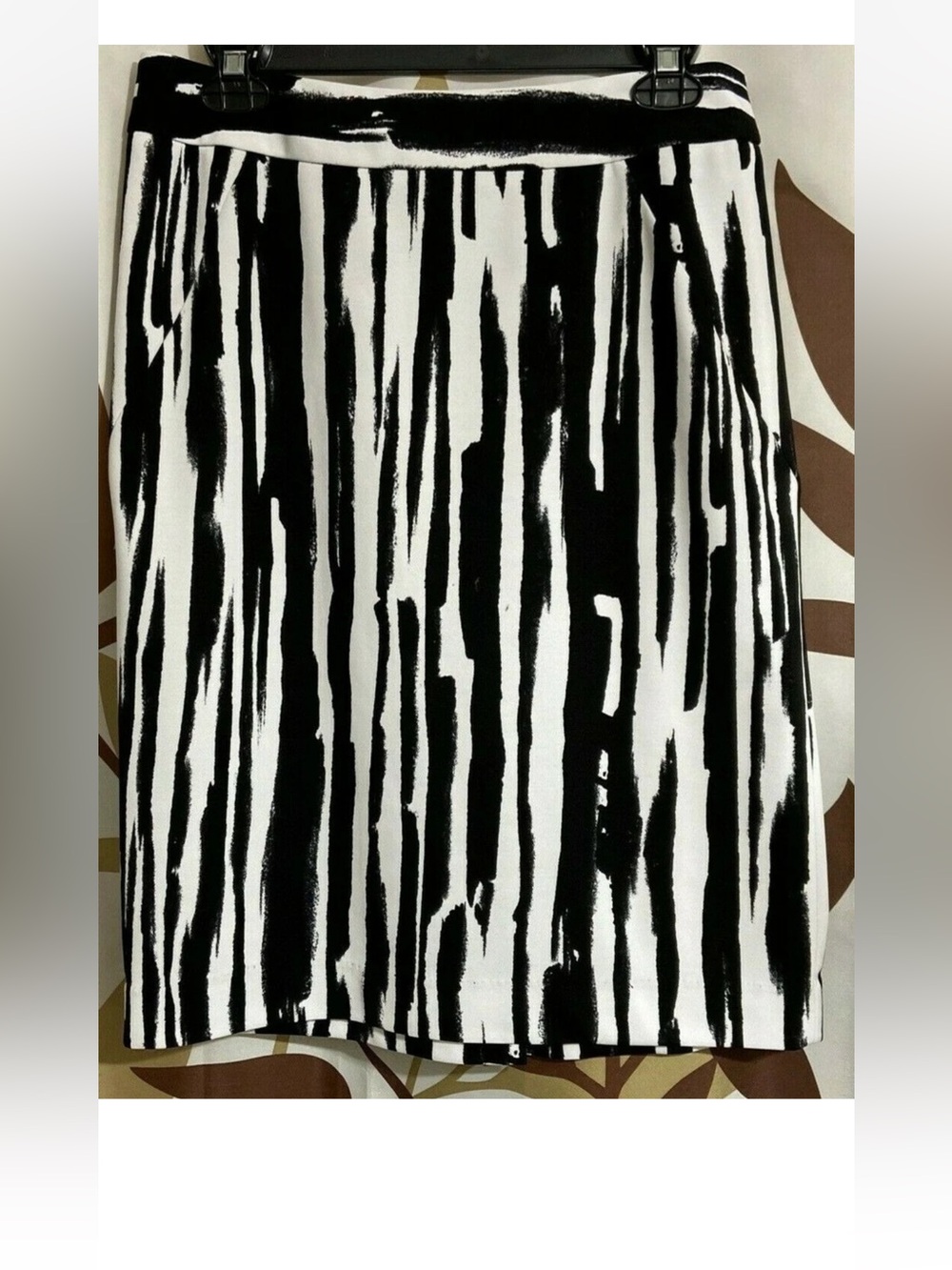 Adrienne Vittadini studio zebra print A line skirt.‎ Size 4